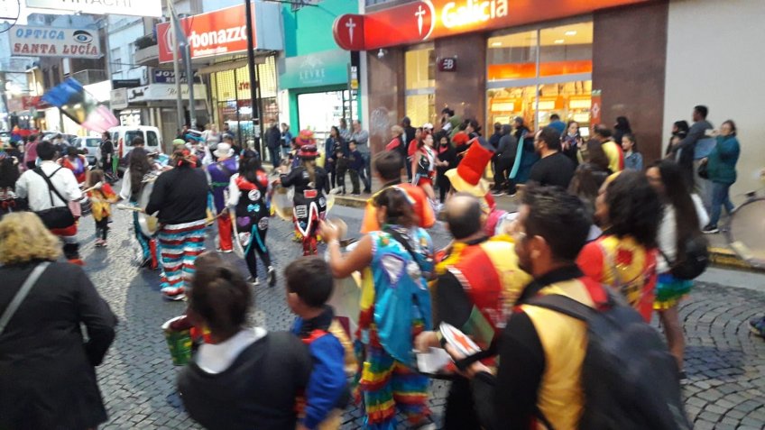 Con las Llamadas, se dio inicio al Carnaval de Mi Tandil